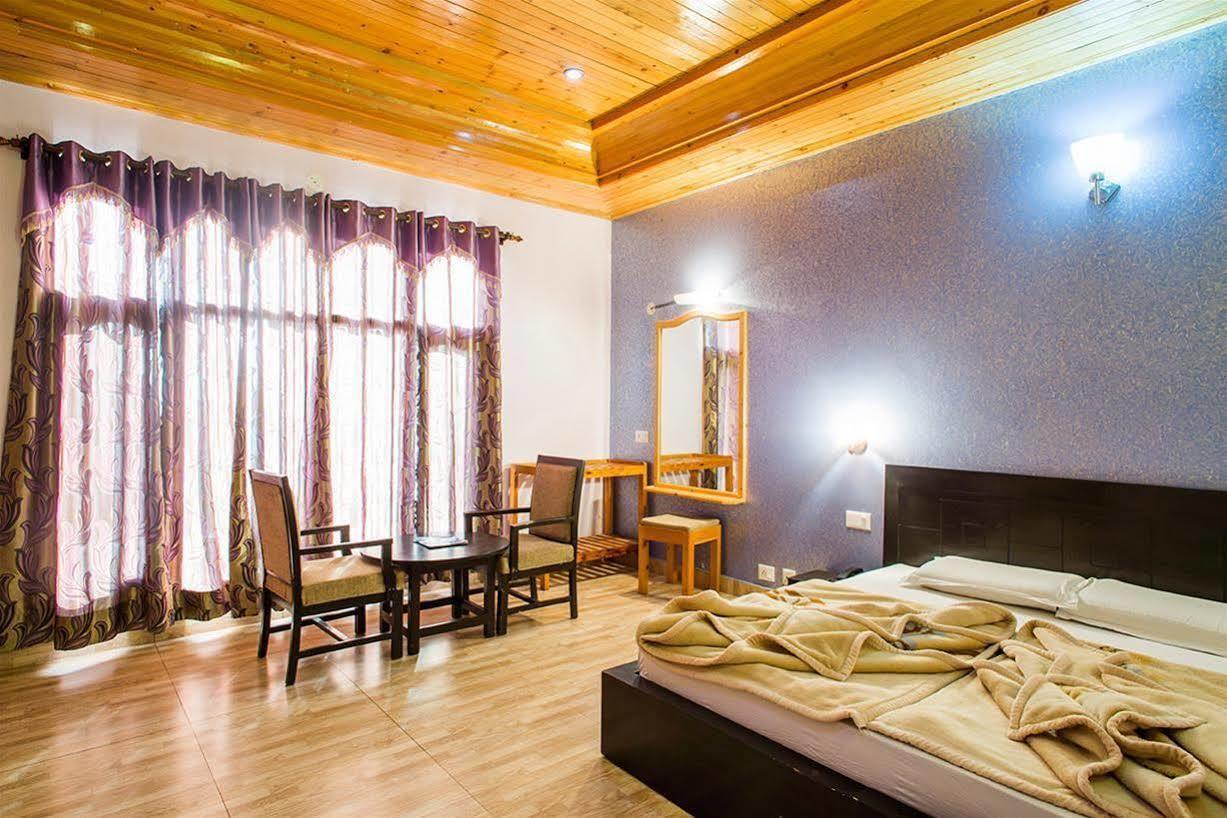 Village Live In Resort Chail Zewnętrze zdjęcie